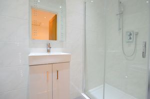 Photo 16- click for photo gallery